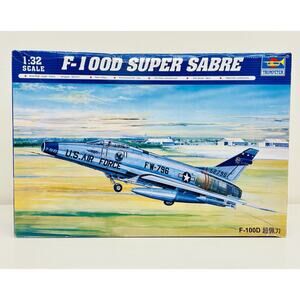 Trumpeter F-100D Super Sabre 1:32 Plastic Model Kit 02232 New Open Box READ